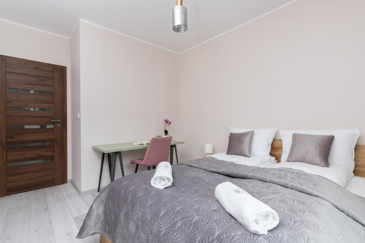 Plac Unii Apartment Gdynia By Noclegi Renters Esterno foto