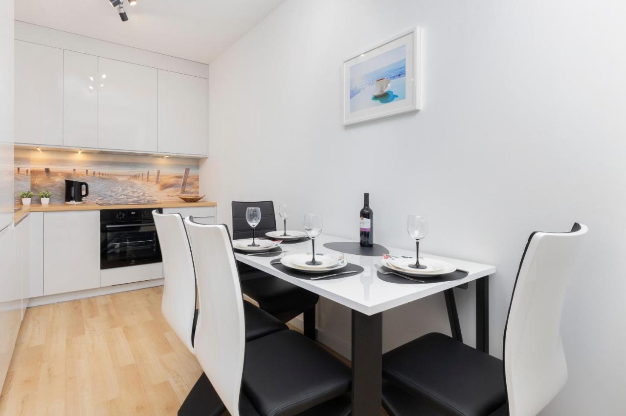 Plac Unii Apartment Gdynia By Noclegi Renters Esterno foto